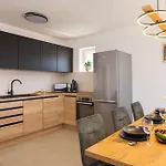 Apartment Estera Razanj