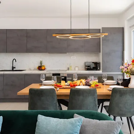 Apartment Estera *