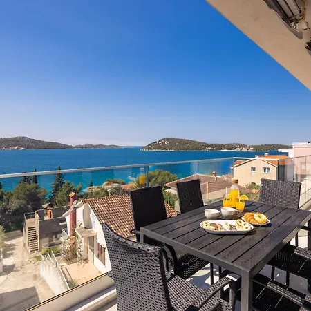 Estera Apartment