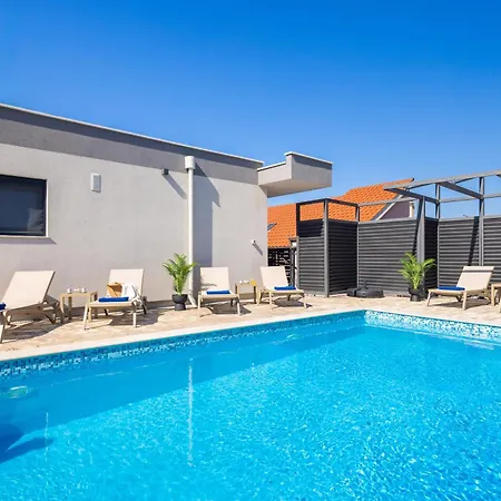 Estera Apartment
