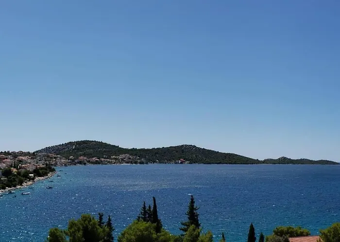 شقة Estera Ražanj